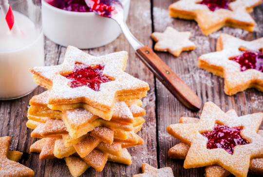 Christmas cookie : biscuit de Noël étoilé, confiture
