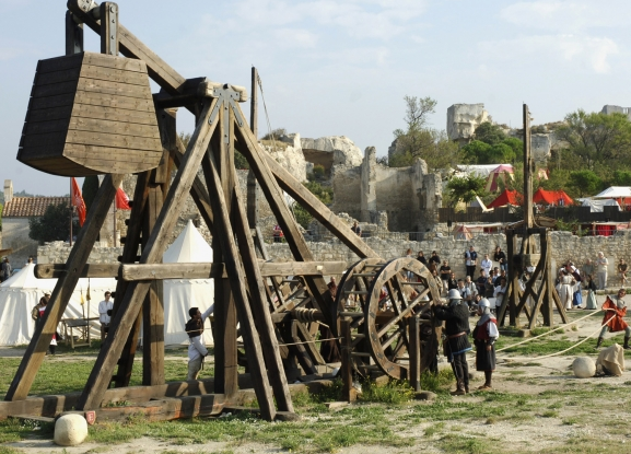 Les médiévales des Baux - Catapulte