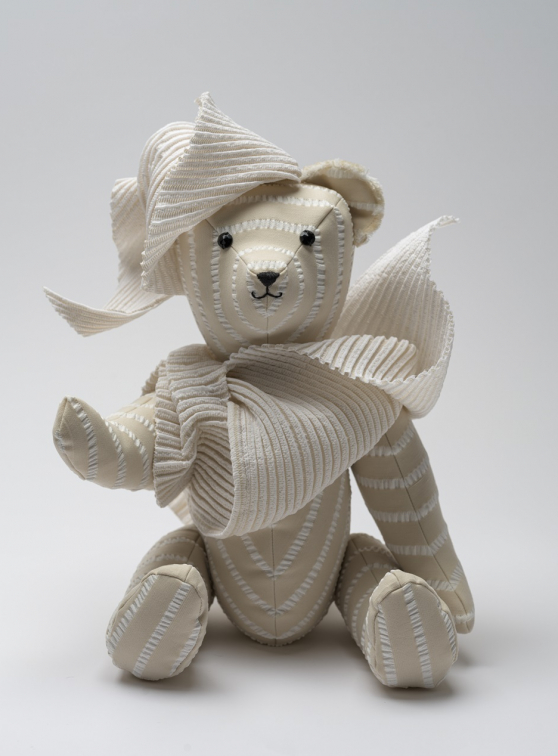 Expo Mon ours en peluche au Musée des arts décoratifs Paris - ours blanc