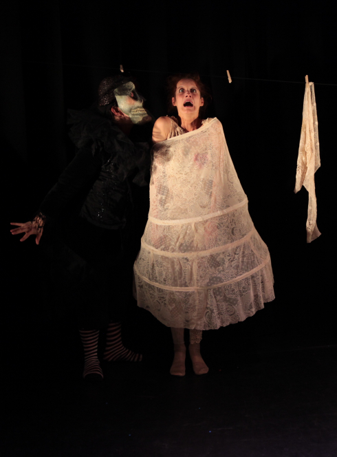 Ma robe est suspendue là-bas