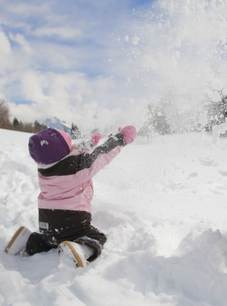 Enfants sous la neige