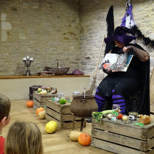 comme de nombreux autres jeunes : soupe 100 % sorcière