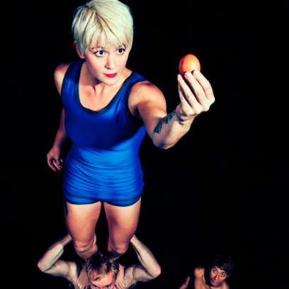 Knee Deep - Cie Casus