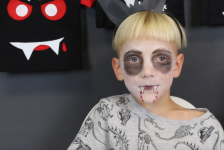 Halloween : maquillage de petit vampire avec Grim'Tout