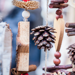 Décorations artisanales de Noël Fotolia