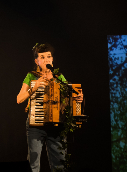Dans les bois - Cie Tartine Reverdy