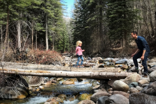 Balade ou randonnée en famille - Parentalité positive