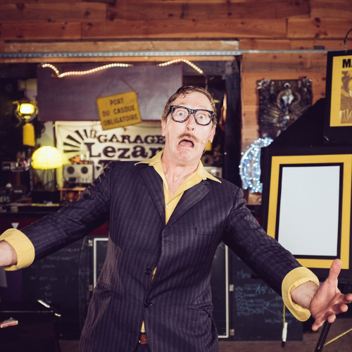 Gérard Naque le Presqu’idigitateur