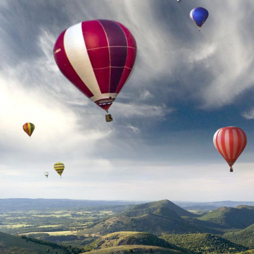 Vol au-dessus d'un nid de volcans 2016
