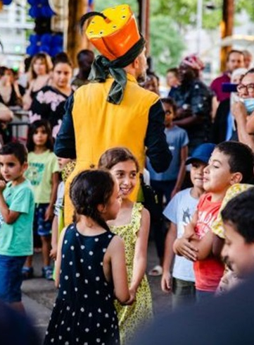Festival La Brise - Coin Coin Productions, Tout l'monde dehors
