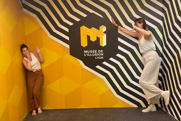 Musée de l'Illusion de Lyon - grand, petit