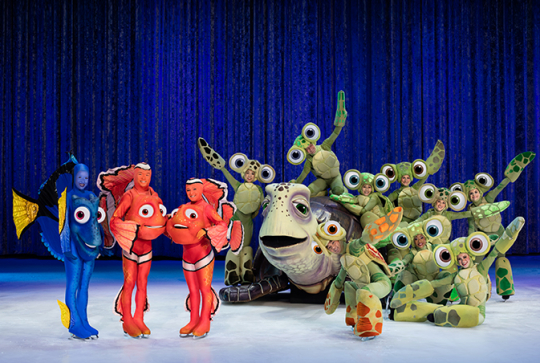 Les tortues de Nemo à Disney sur glace