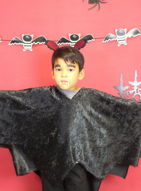 Tuto Halloween : déguisement de chauve-souris pour enfant