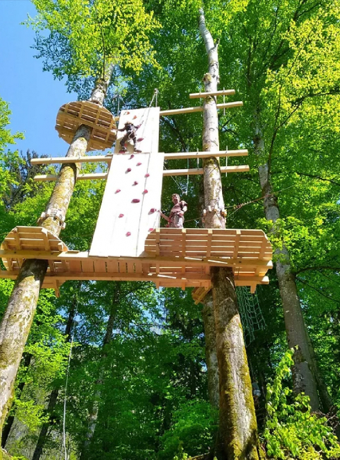 Accrobranche dans les Alpes du Léman