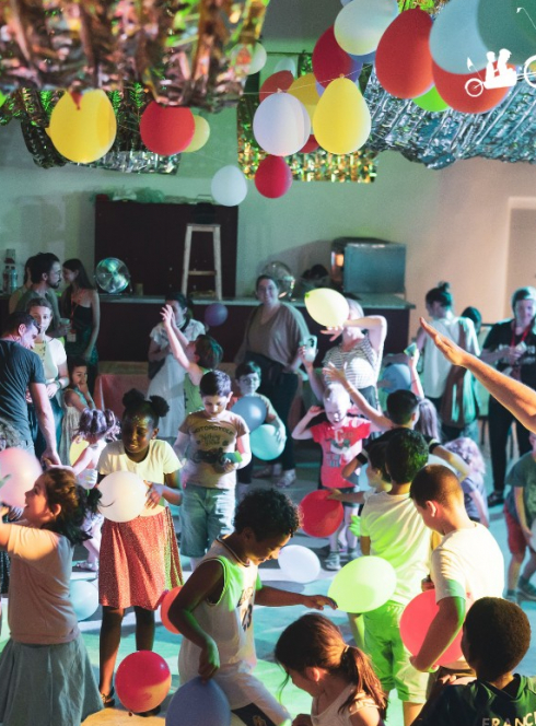 Chahuts : boum des enfants