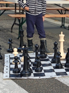Les couleurs du jeu : échecs grandeur nature