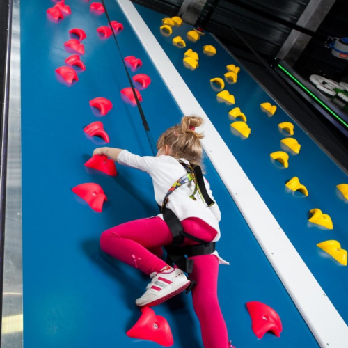 Mad Monkey Montpellier : salle d'escalade pour enfants