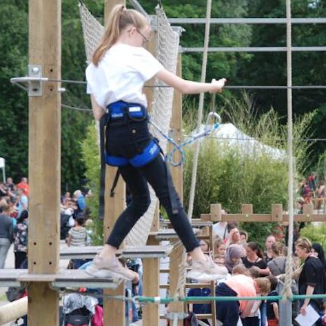 Fête des gens Loos : accrobranche enfant