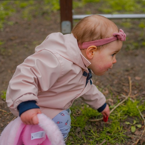 Pâques au Domaine du Vert-Bois : un tout petit qui collectionne les jetons