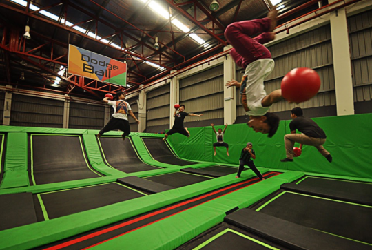 Trampoline City - Dodge Ball