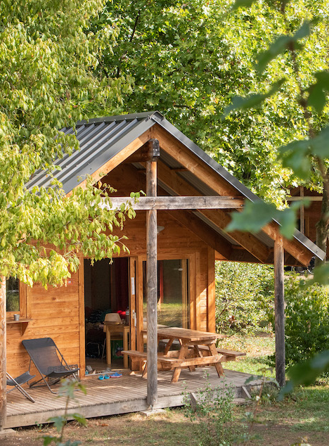 Chalet familial dans un camping Huttopia