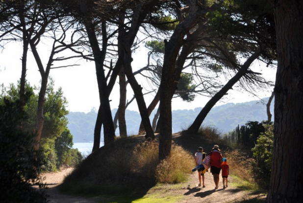 Aller à la plage de la Badine