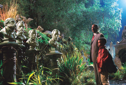 Le Manoir hanté et les 999 fantômes avec Eddie Murphy