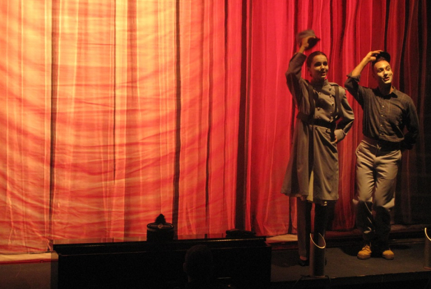 L'Amour vainqueur - Olivier Py : rideau rouge