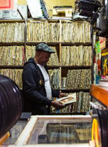 Expo VinylesMania - magasin de Jimmy à Nairobi