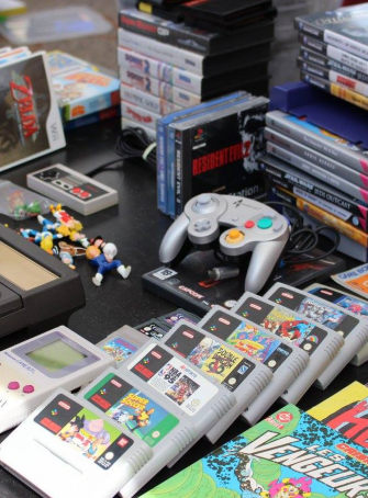 Un vide-grenier pour les petits geeks