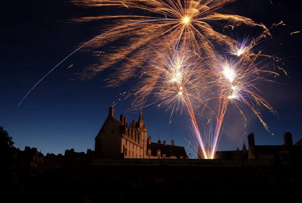 Feu d'artifice du 14 juillet à Nantes au Château des Ducs