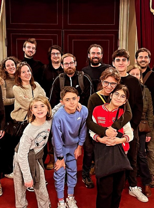 La Villa des Légendes : Une grande équipe composée d'enfants et de parents