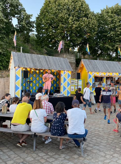 Mauves Balnéaire : Guinguette au bord de la Loire