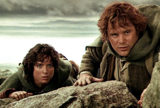 Le Seigneur des Anneaux : Frodon et Sam se cachent derrière un rocher