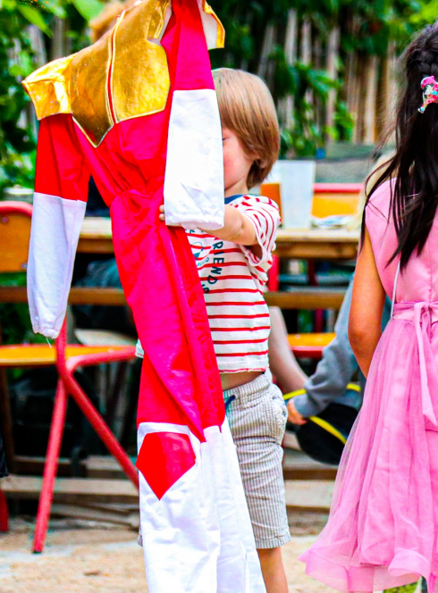 Poisson Lune : enfants déguisés