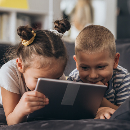 Des jeux en ligne pour jouer en famille à distance