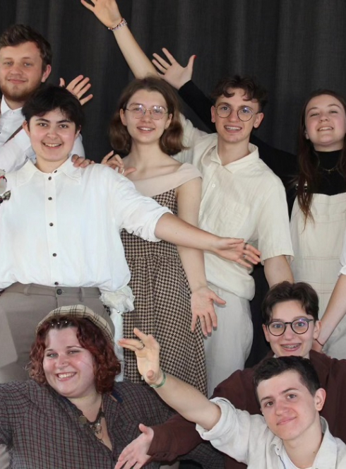 À la poursuite du rêve - Haut de Plume : Une troupe de jeunes comédiennes et comédiens