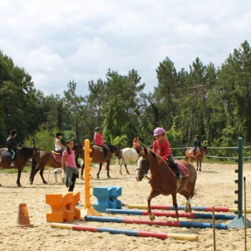 Centre équestre du domaine de Benquet