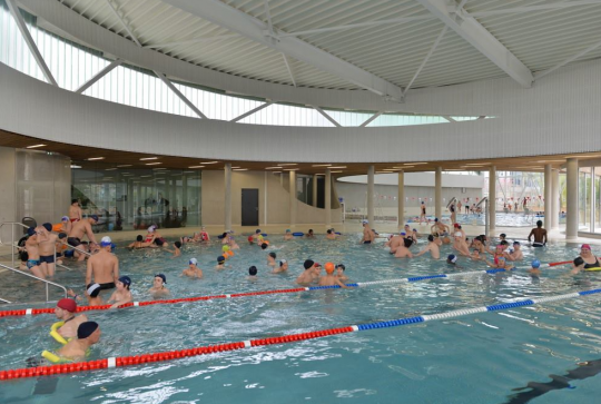 Piscine Plein Sud : Espace nautique pour parents et enfants