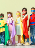 Photos d'enfants déguisés en super-héros
