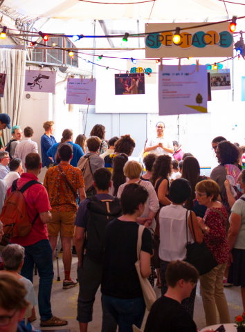 Accueil au Festival Brut de Fabrique