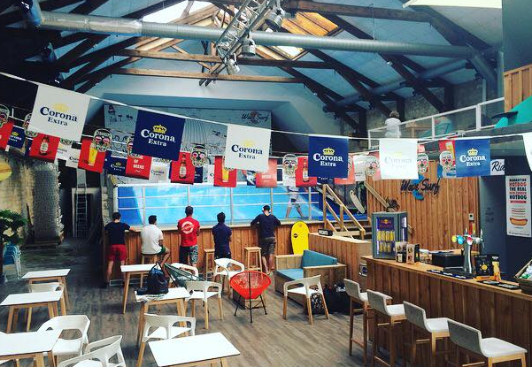 Wave Surf Café - Bar