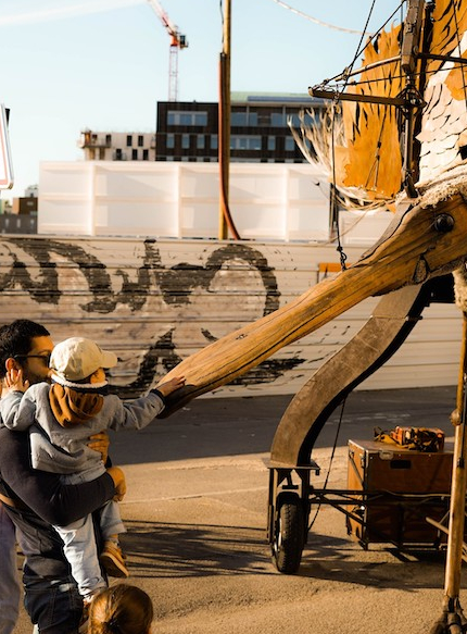 La Chaumière : sculpture et enfant