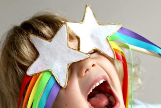 Baguettes magiques arc-en-ciel D.I.Y.