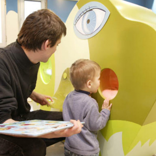Exposition Vivant pour de vrai ! : enfant à l'expo