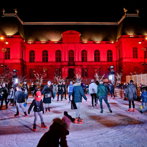 La patinoire de Noël Place du Parlement