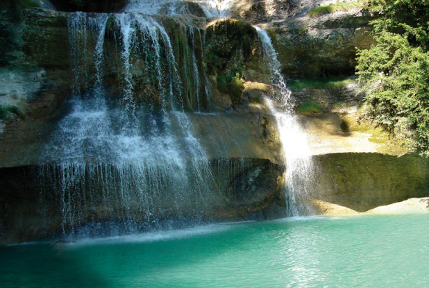 Lac de Vouglans : cascade