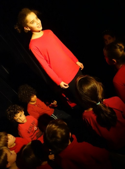 Théâtre : une activité qui fait du bien aux enfants