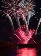 Le feu d’artifice nantais sera tiré du pont-Anne de Bretagne en 2022