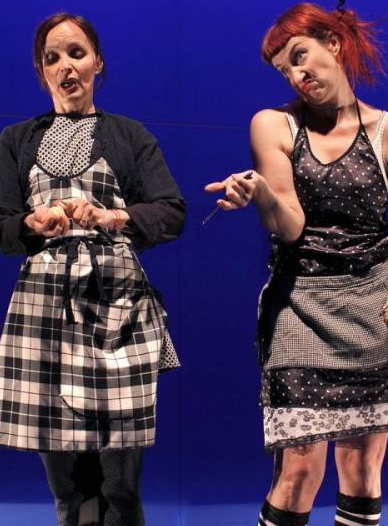 Un enfant assorti à ma robe - Les Trois Huit